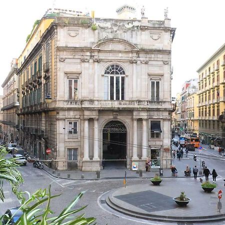 Toledo 16 Luxury Suites Napoli Dış mekan fotoğraf