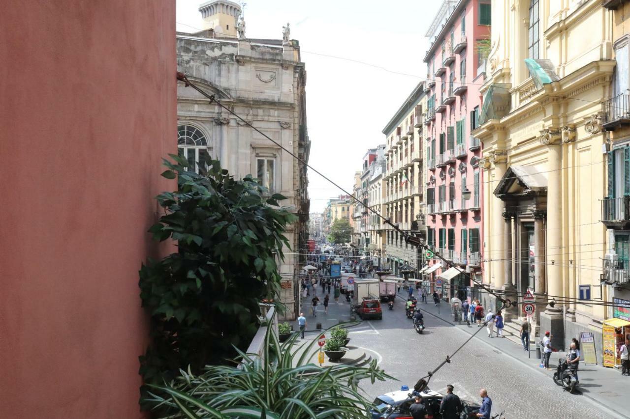 Toledo 16 Luxury Suites Napoli Dış mekan fotoğraf